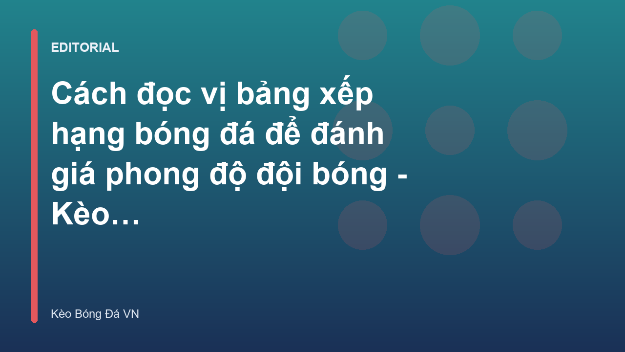 Người hâm mộ đang phân tích bảng xếp hạng bóng đá trên máy tính
